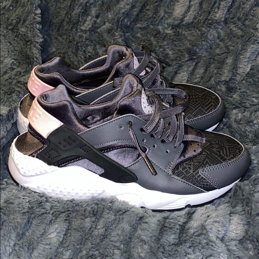 Nike huaraches